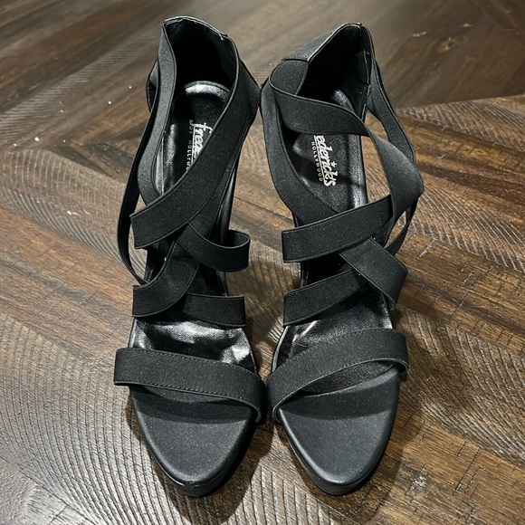 Frederick's of Hollywood Shoes - Fredericks of Hollywood black Stiletto Heels